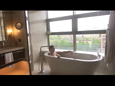 ❤️ Enorm babe som passionerat runkar av sin fitta i badrummet ☑ Sluts at sv.ixiporn.ru ️❤